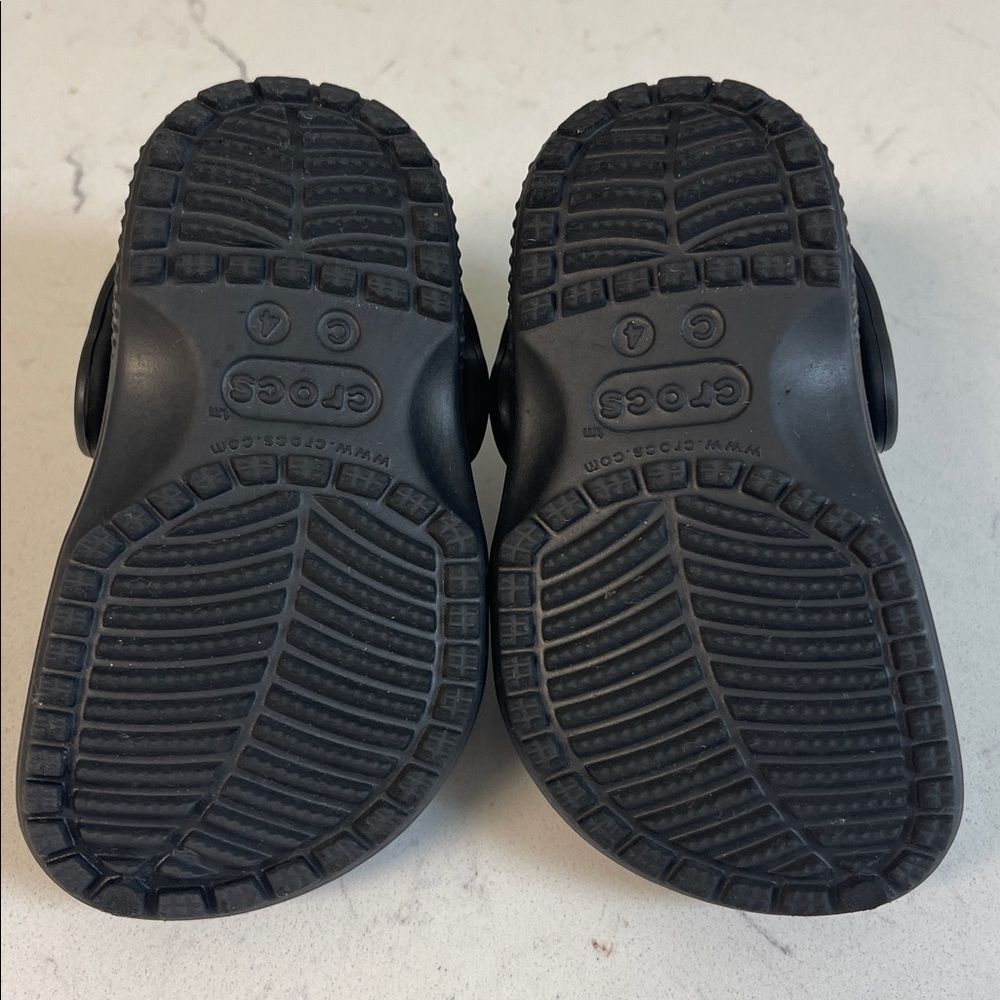 Crocs Toddler Classic Clog 206990 Black Size 4 Worn 2-3 Times - Picture 14 of 17